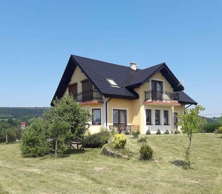 Dom W Okolicach Czchowa Wytrzyszczka Esterno foto